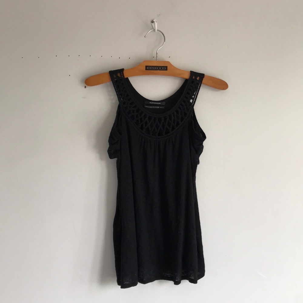 CLUB MONACO black cold shoulder top